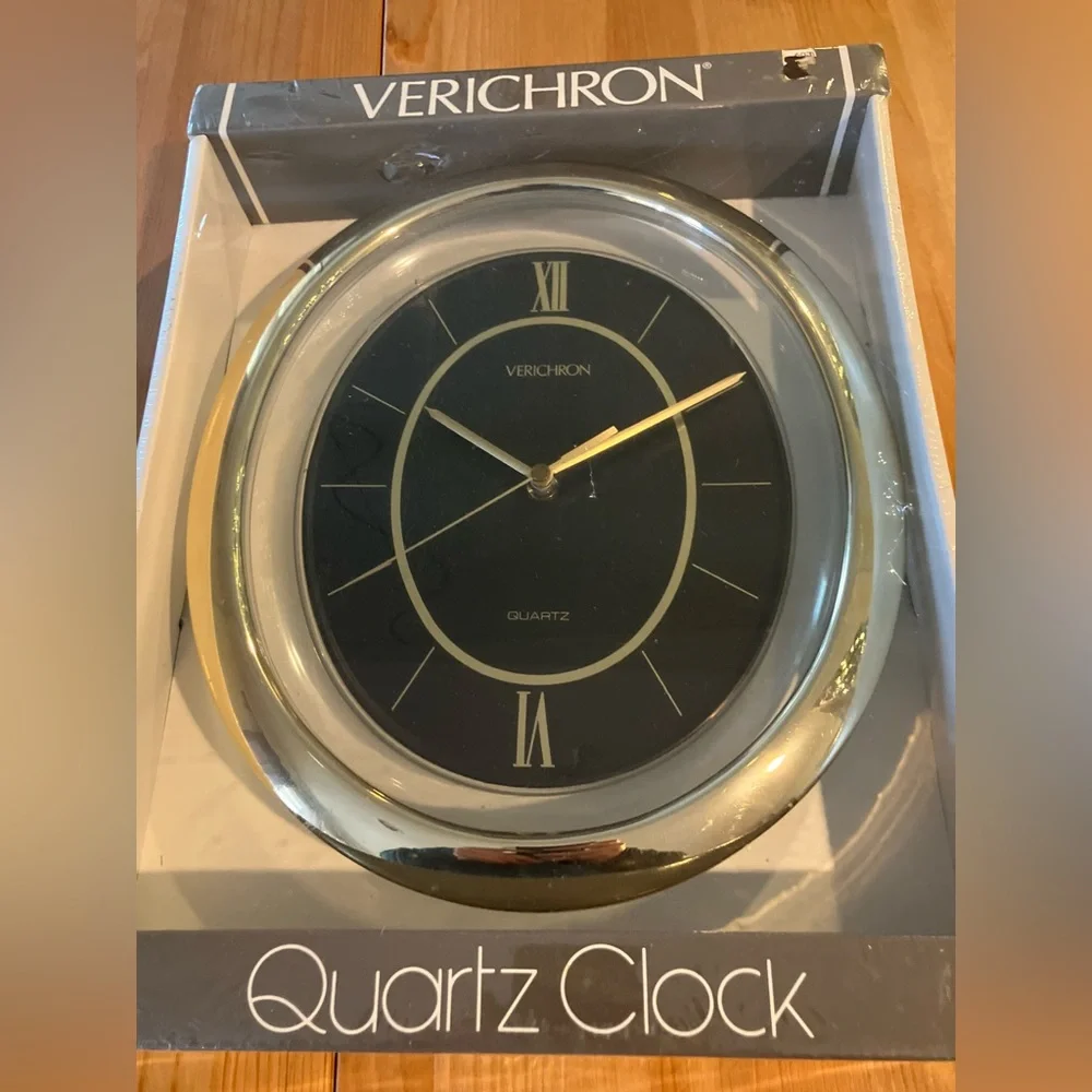 NEW Verichron Oval Gold and Black Wall Clock 700669 Vintage 1980s-1990’s